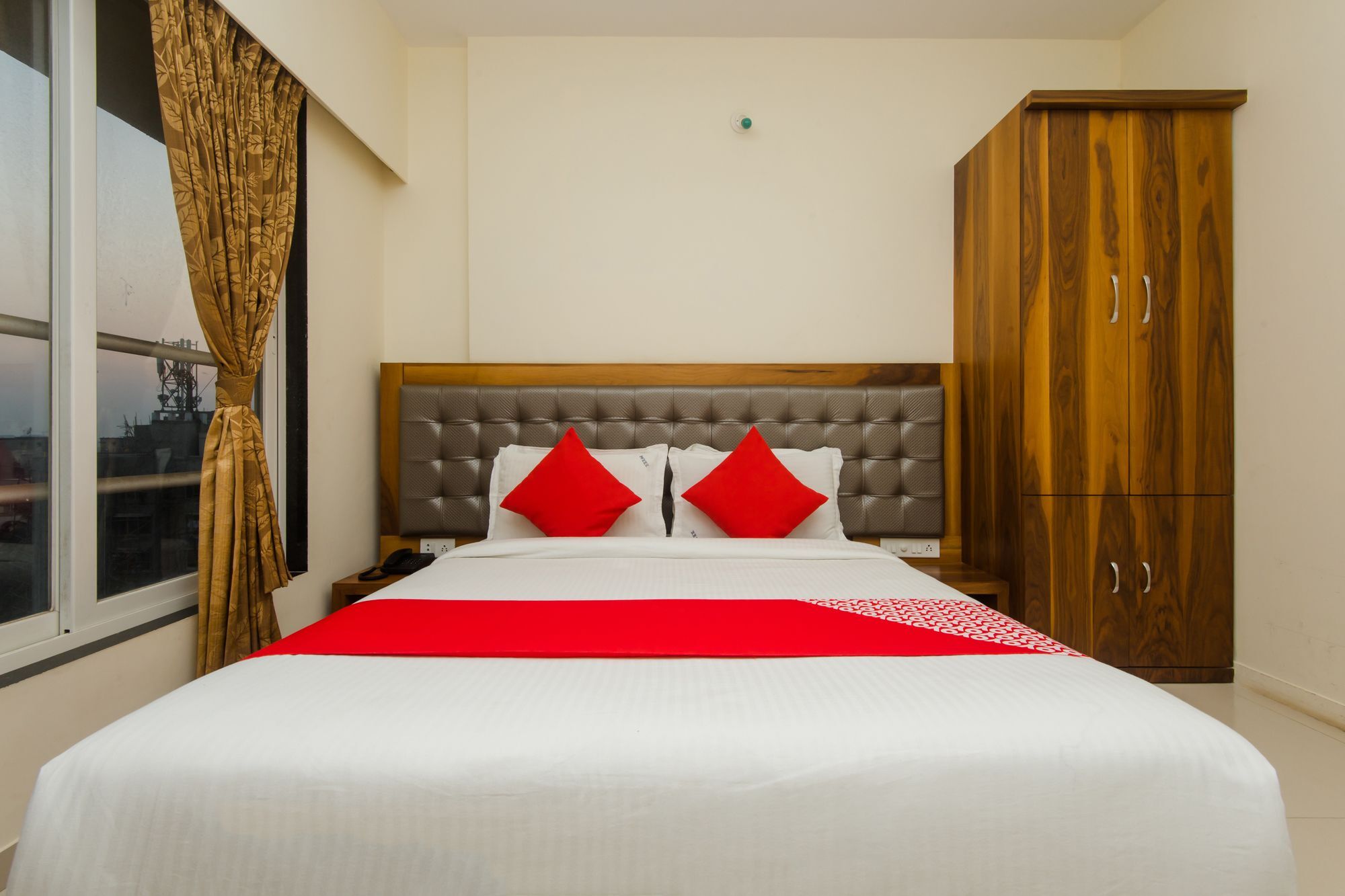 Oyo 11441 Hotel Blue Bells Residency Bombay Extérieur photo