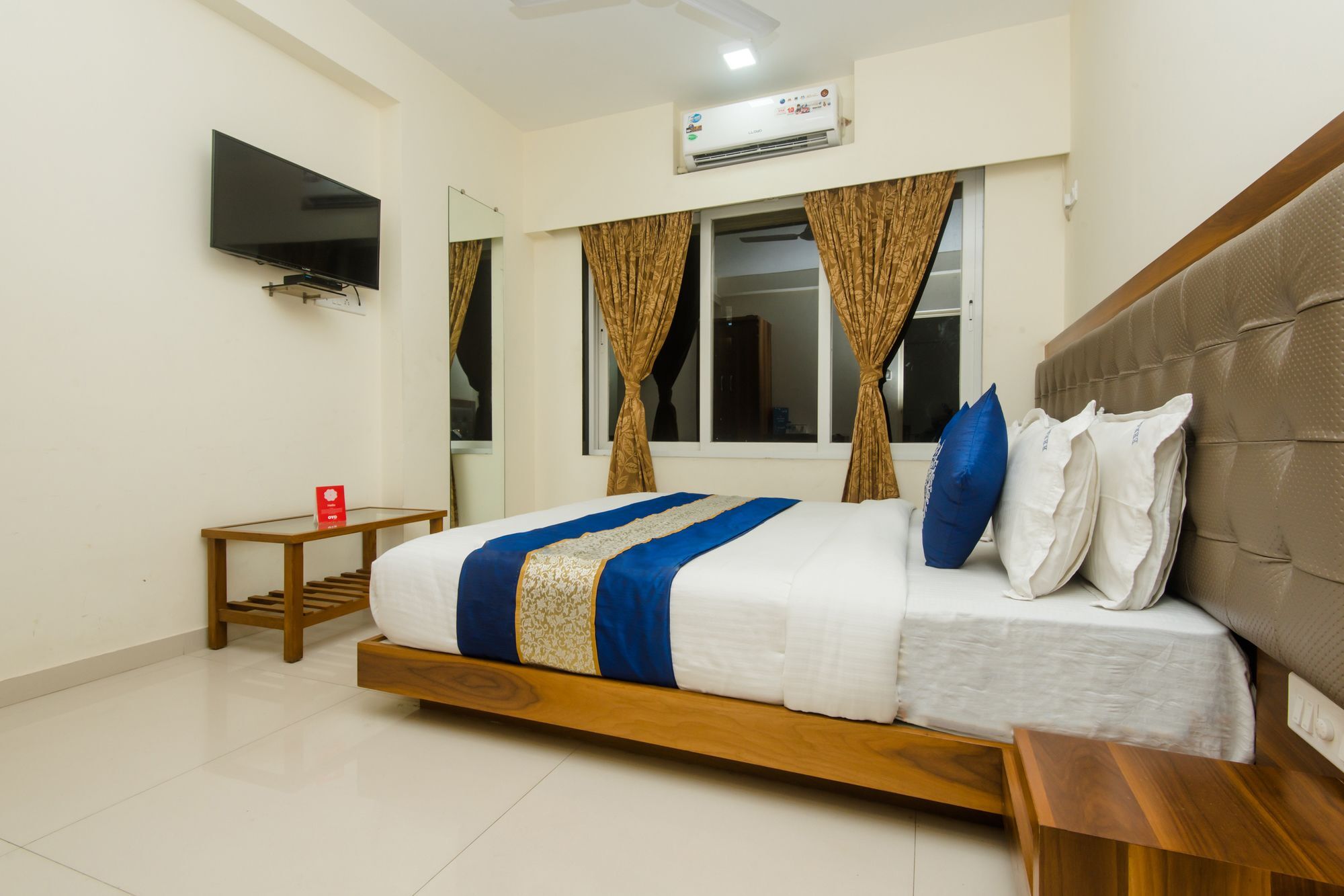 Oyo 11441 Hotel Blue Bells Residency Bombay Extérieur photo